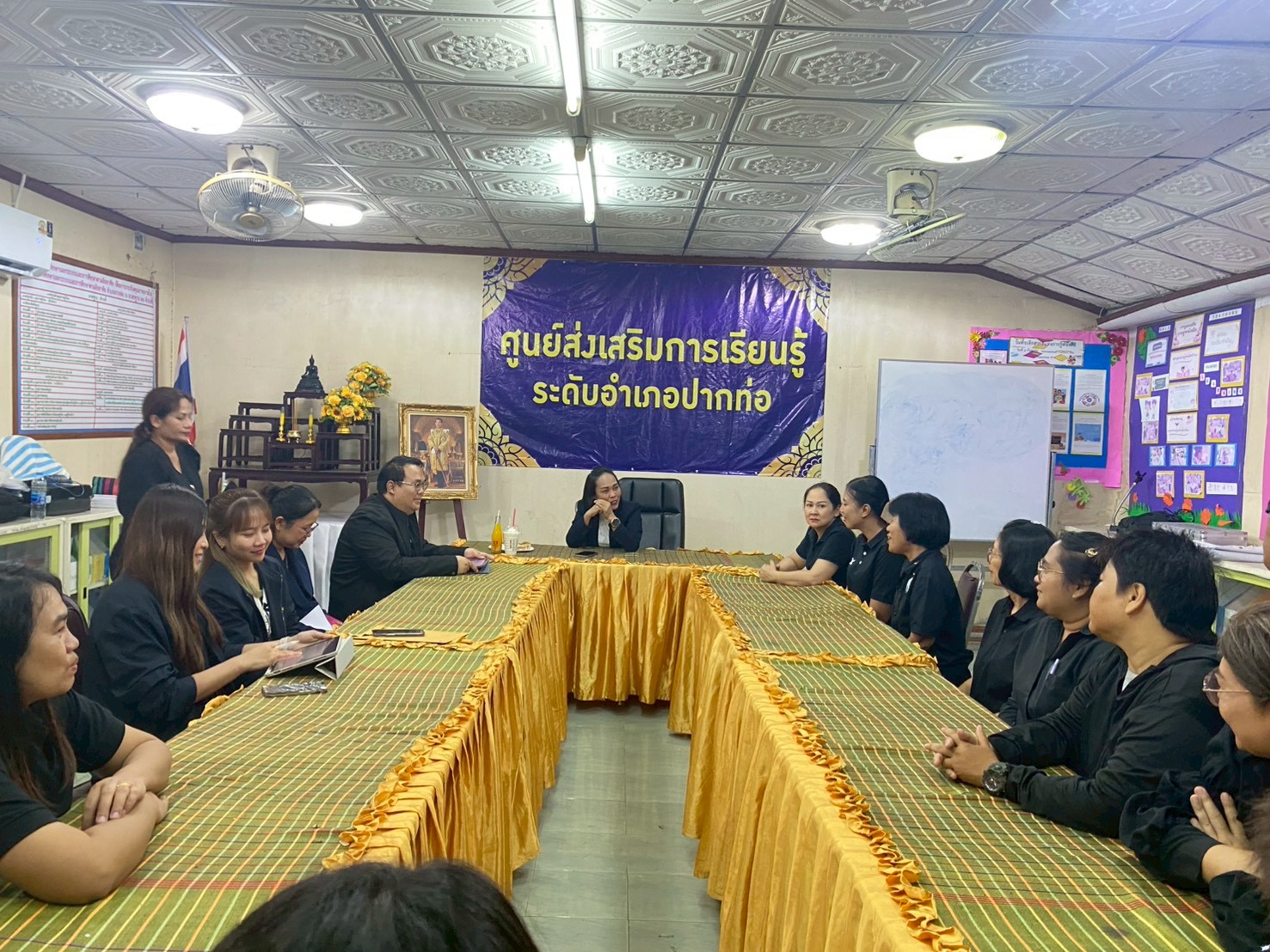 ผู้อำนวยการสำนักงานส่งเสริมการเรียนรู้ประจำจังหวัดราชบุรีลงพื้นที่ตรวจเยี่ยม สถานศึกษา และห้องสมุดประชาชนในสังกัด